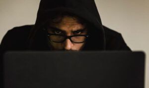 Jak Rozpoznać Fałszywe Profile na Portalach Randkowych